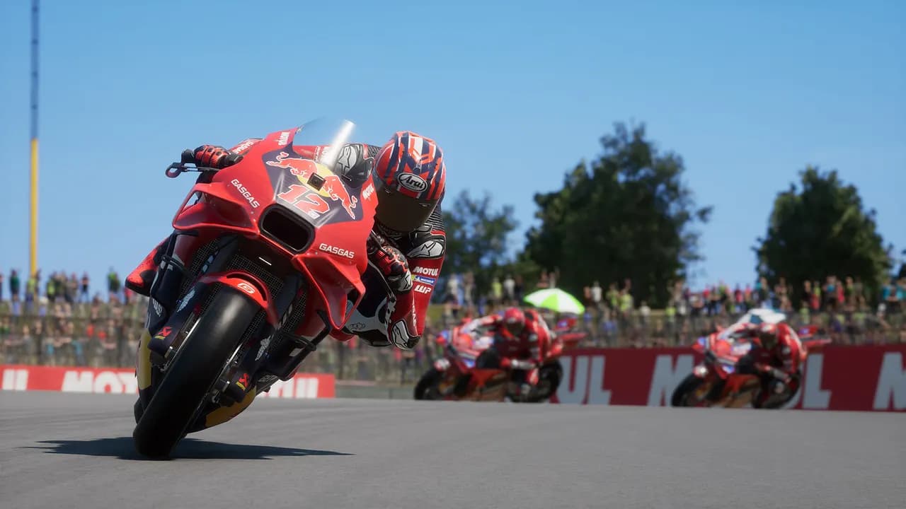MOTOGP 25 Xbox One & Series X/S — zrzut ekranu 1 z 6